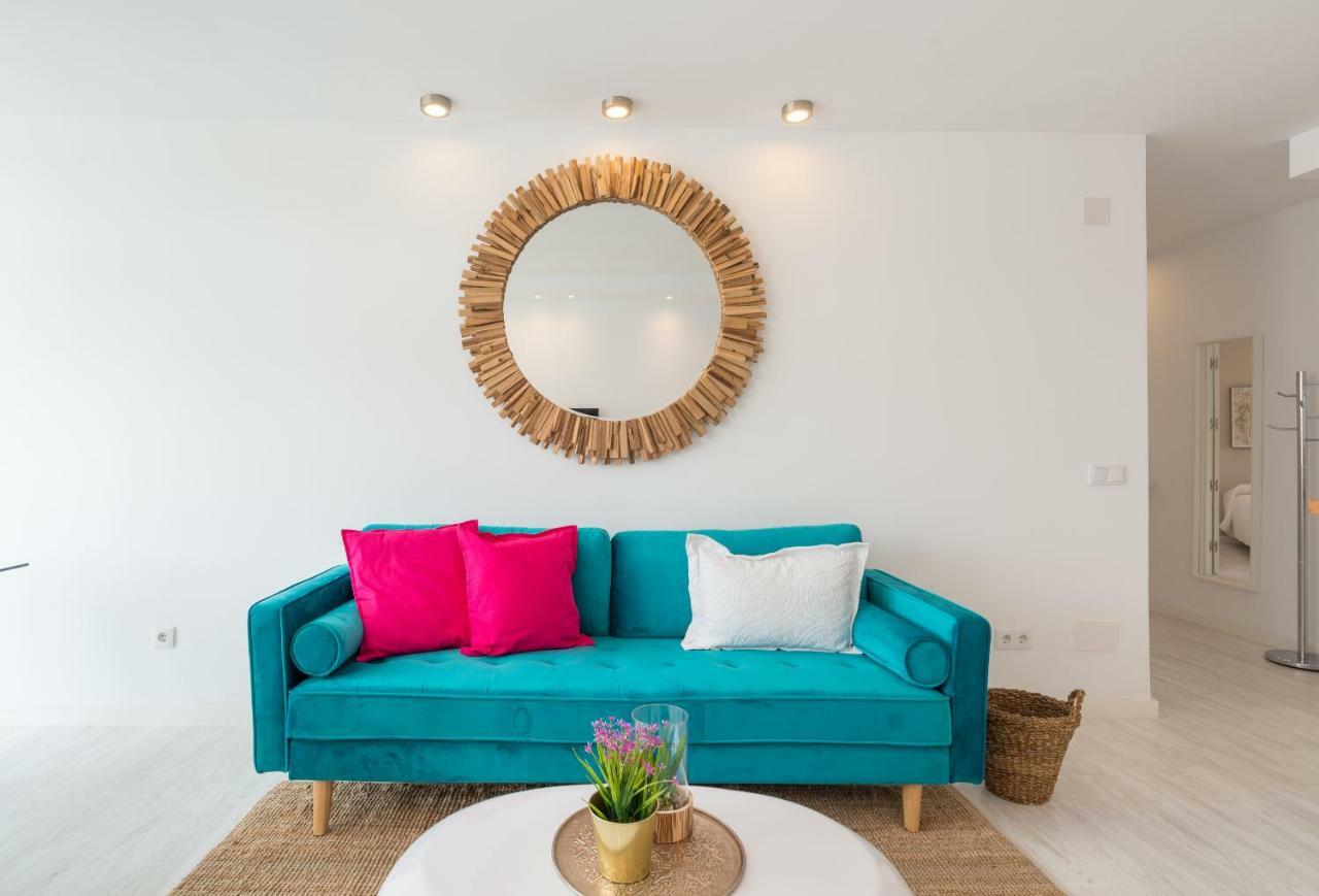 Stunning Spacious City Apartment With Free Parking 말라가 외부 사진